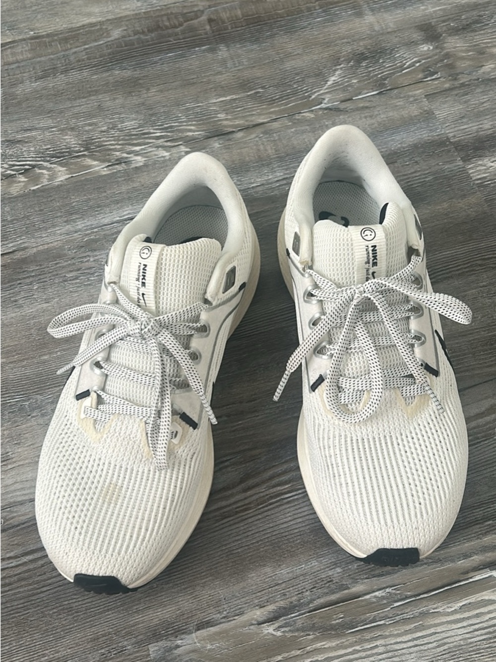 Nike Women's Black and White Sneakers